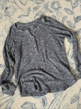 American Eagle Women's Gray Henley Knit Top —- Size XS